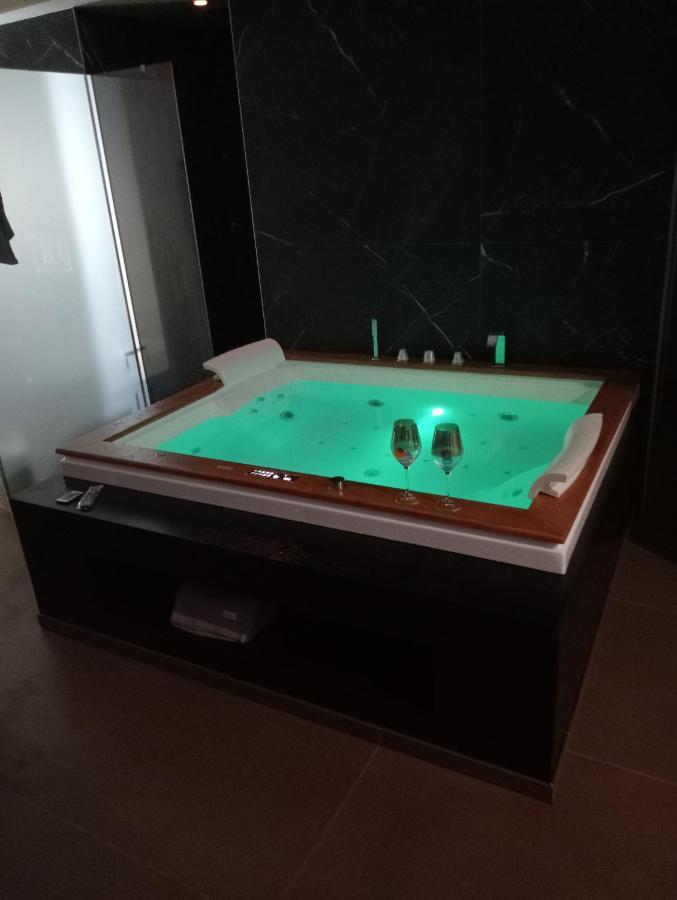 Suite Luxurya باري المظهر الخارجي الصورة