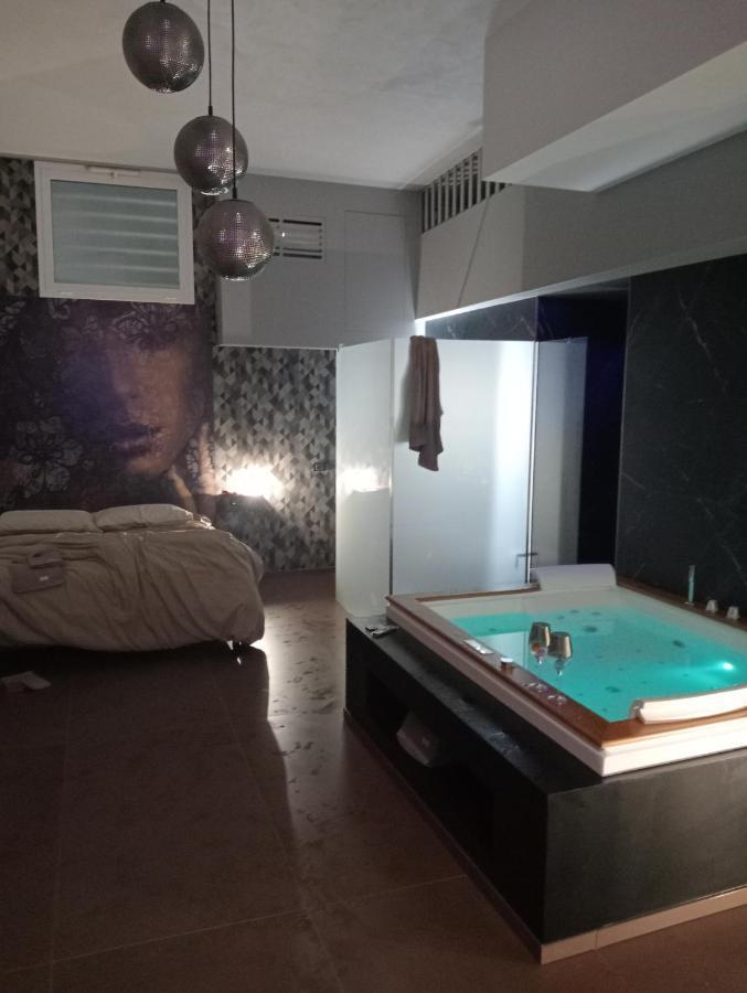 Suite Luxurya باري المظهر الخارجي الصورة