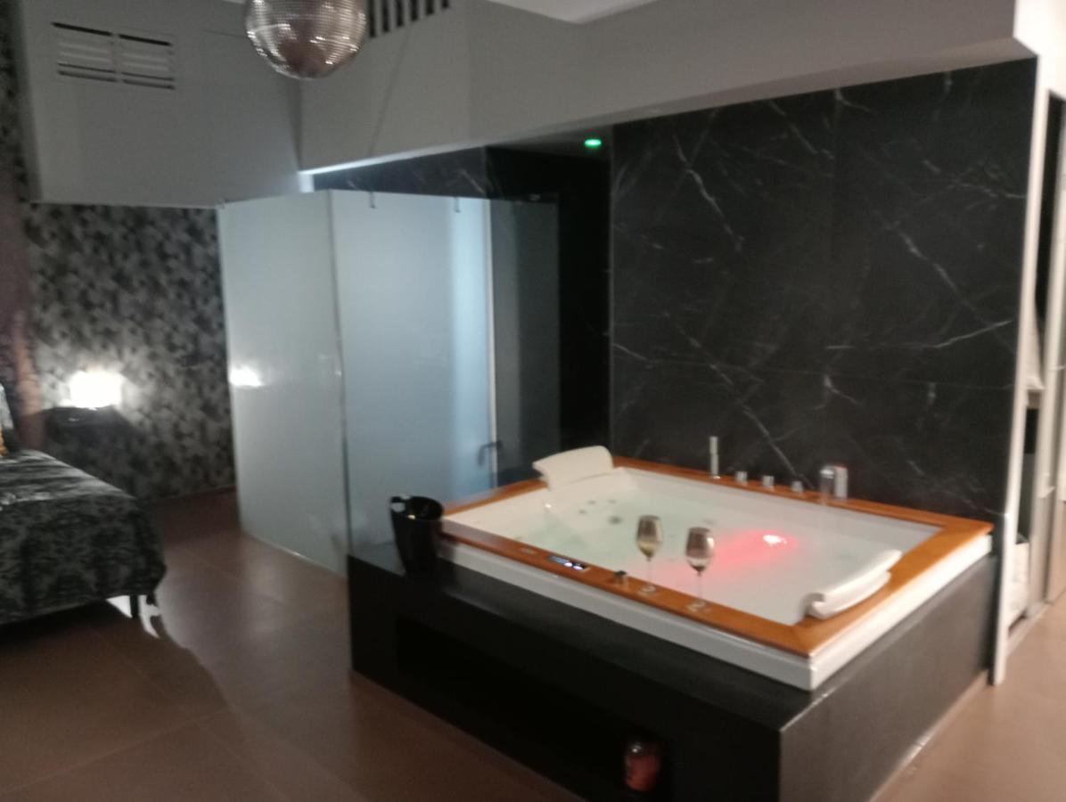 Suite Luxurya باري المظهر الخارجي الصورة